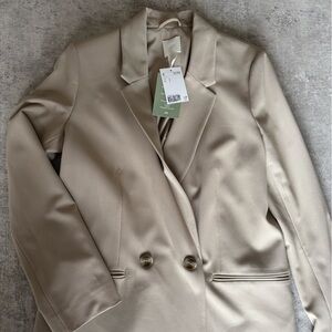 H&M Women's Beige Blazer